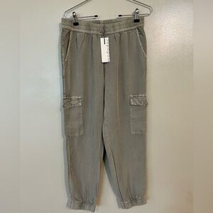 Mododoc Womens Beige Soft Comfy Cargo Joggers Pockets Size S NWT